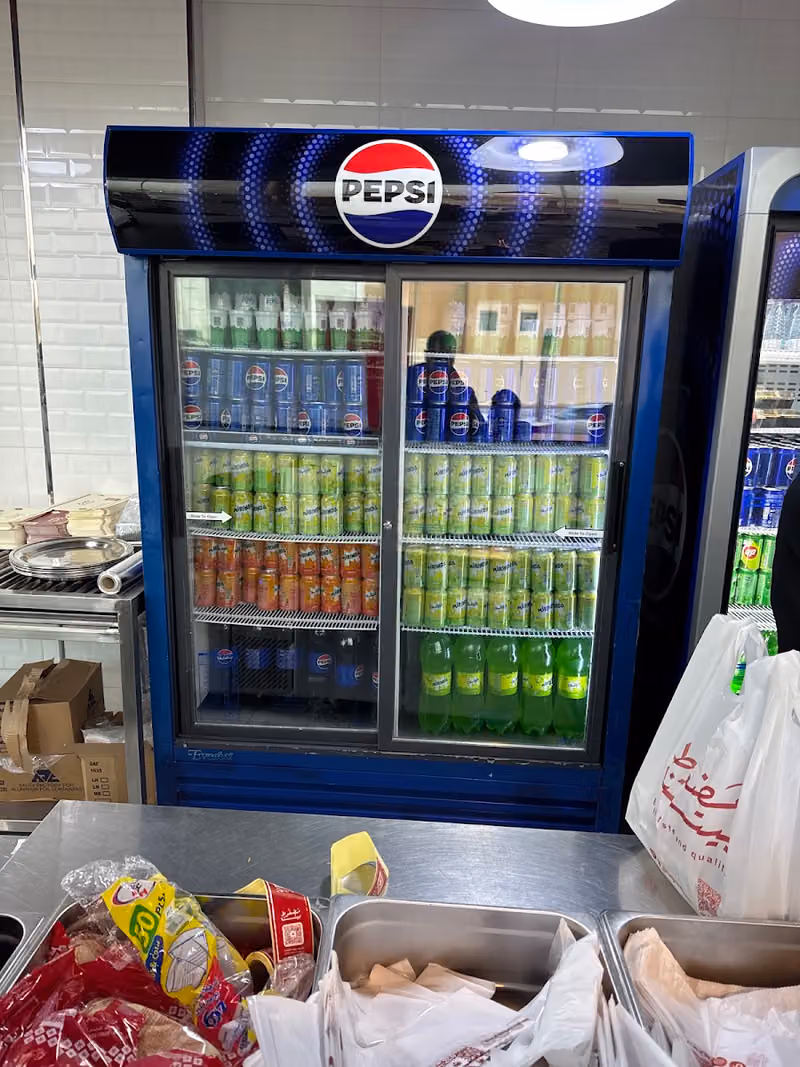 مطعم المضغوط النجدي فرع طريق ديراب