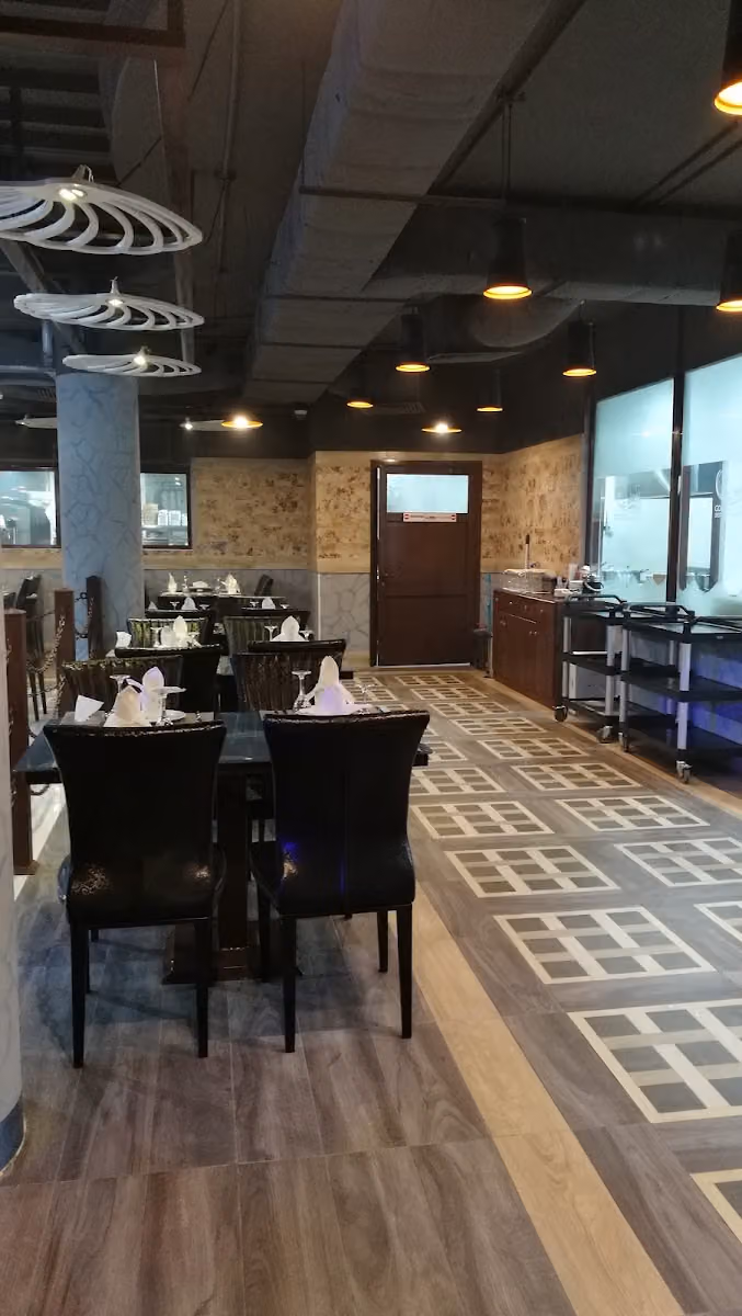 مطعم المحار الذهبي للمأكولات البحرية