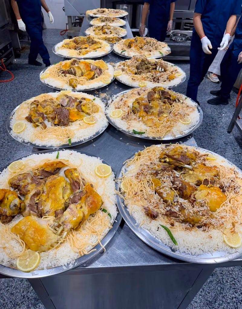 مطعم الندي