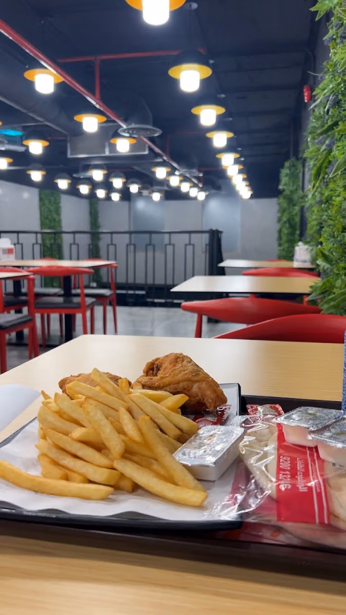 مطعم القنديل الذهبي