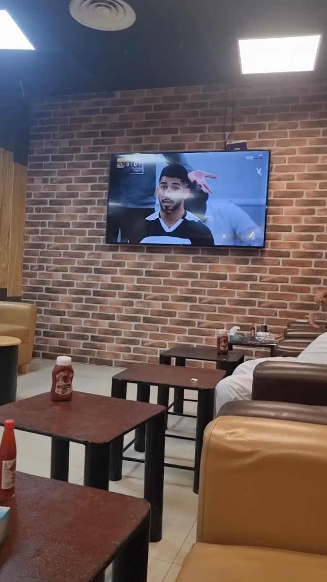 مطعم الشراع