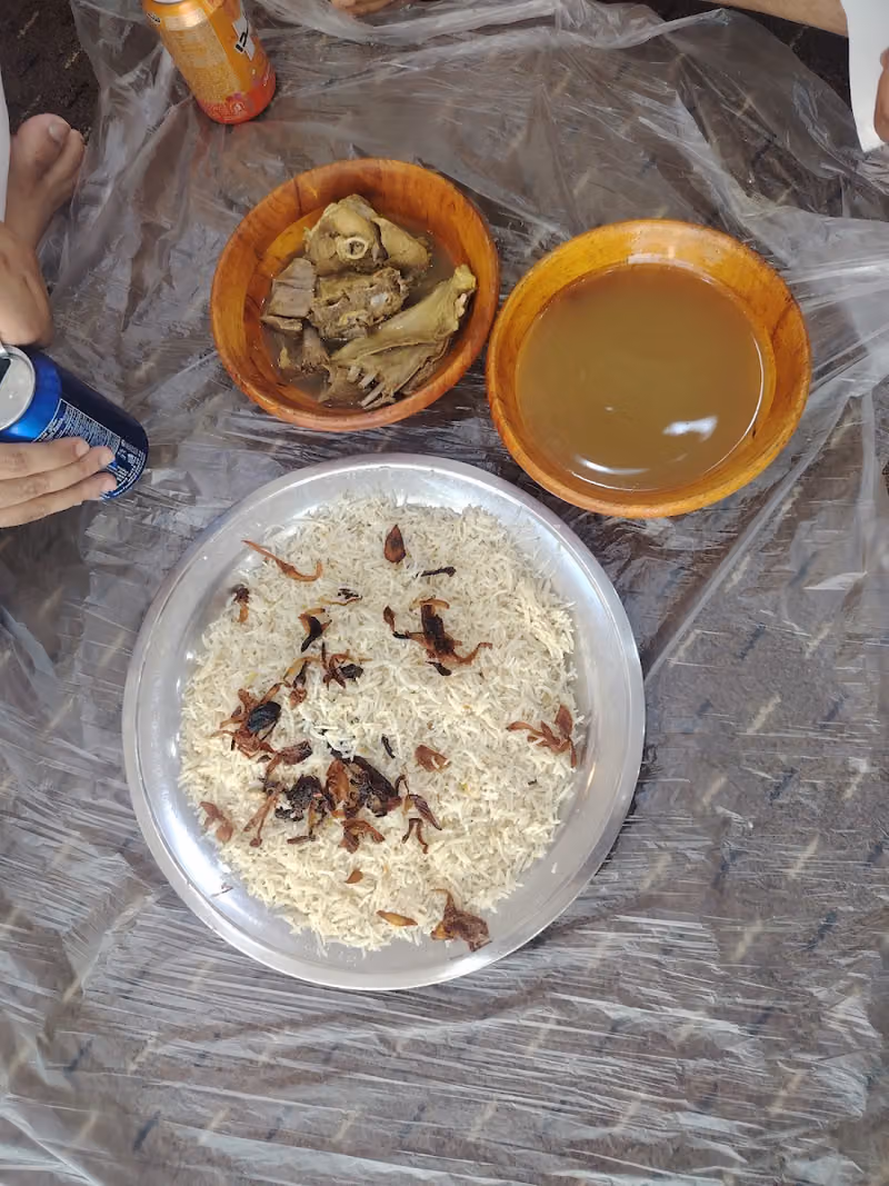 مطعم التاج 3 للشعبيات