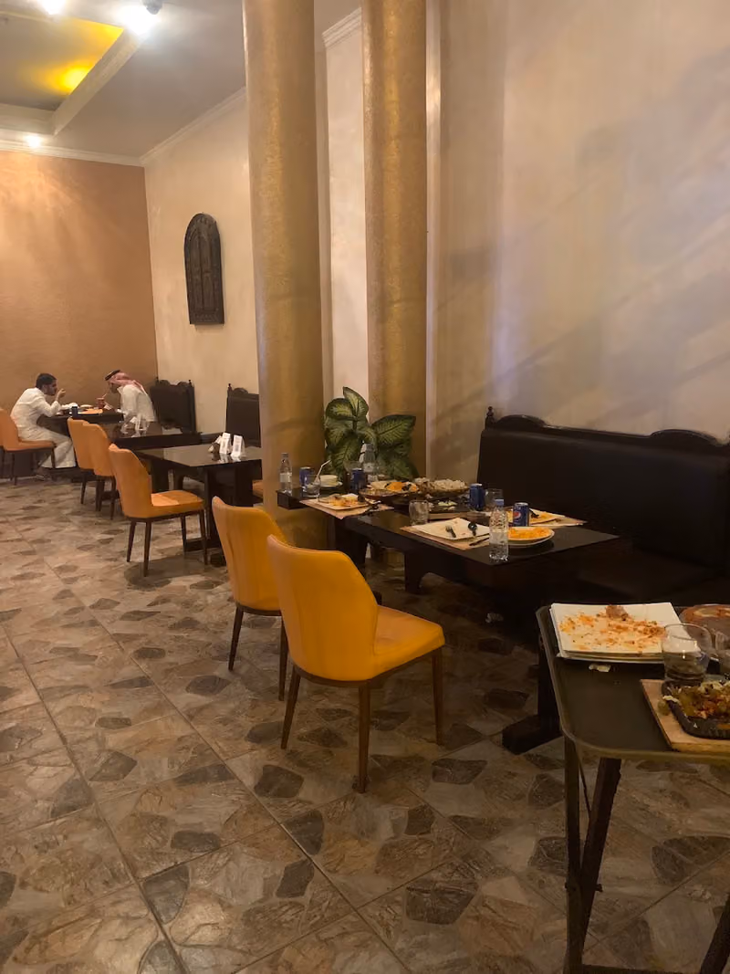 مطعم الوادي الهندي