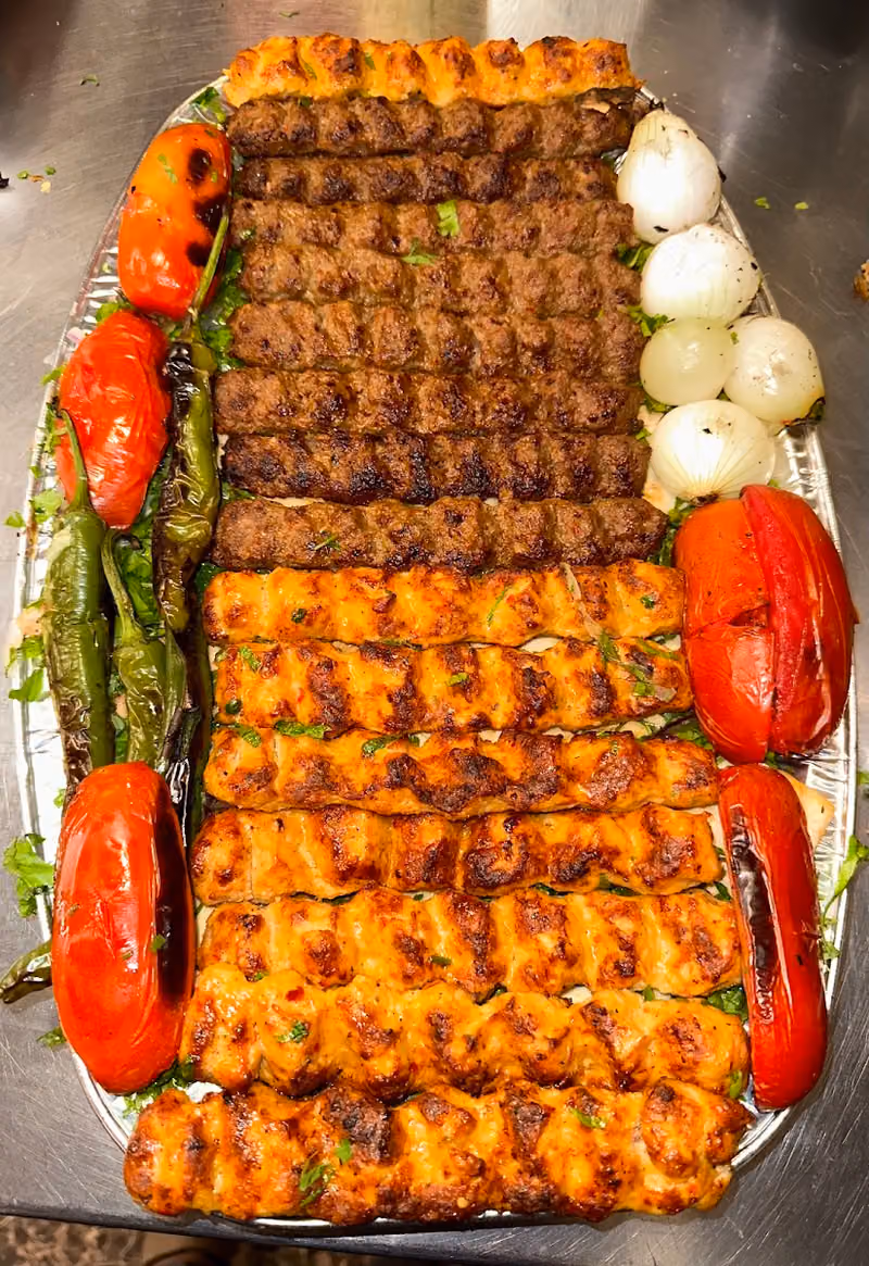 مطعم اليخت الشامي