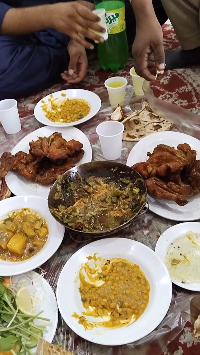 مطعم الزامل باكستاني