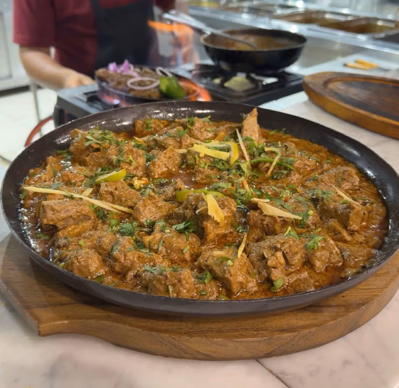 مطعم الزامل باكستاني