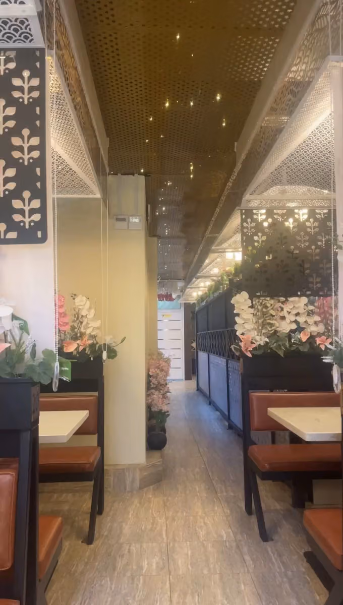 مطعم الزاويه الهندي