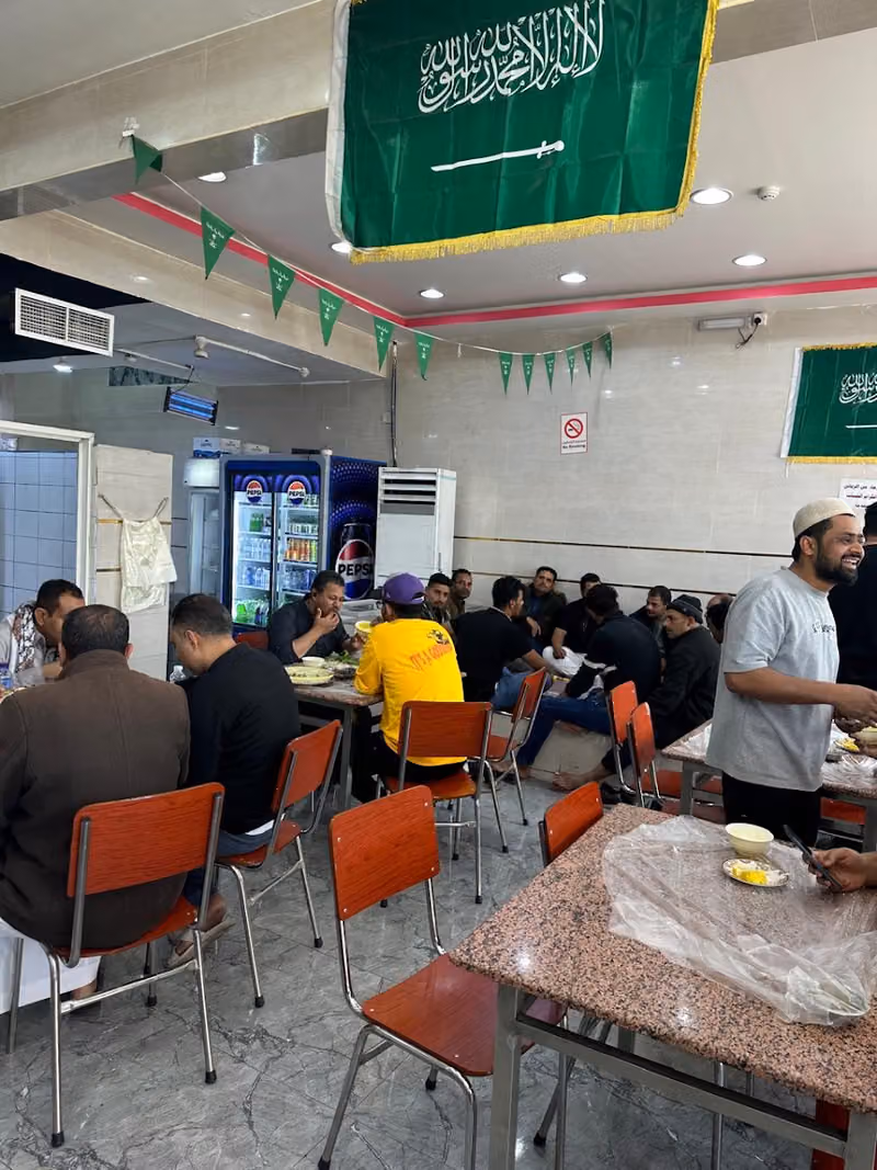 مطعم انوار يثرب