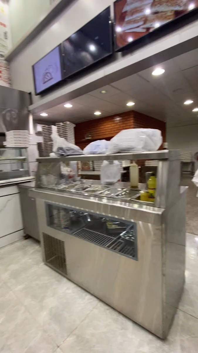 مطعم أصل الفطائر