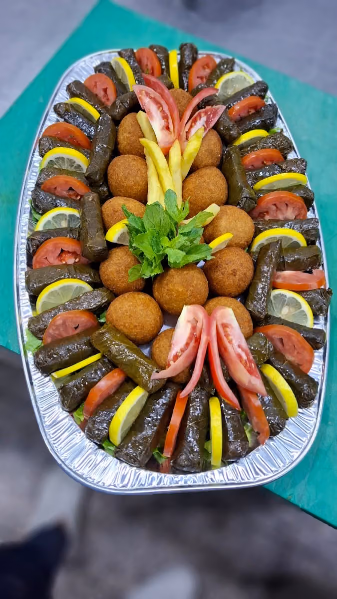 مطعم أصل الفطائر