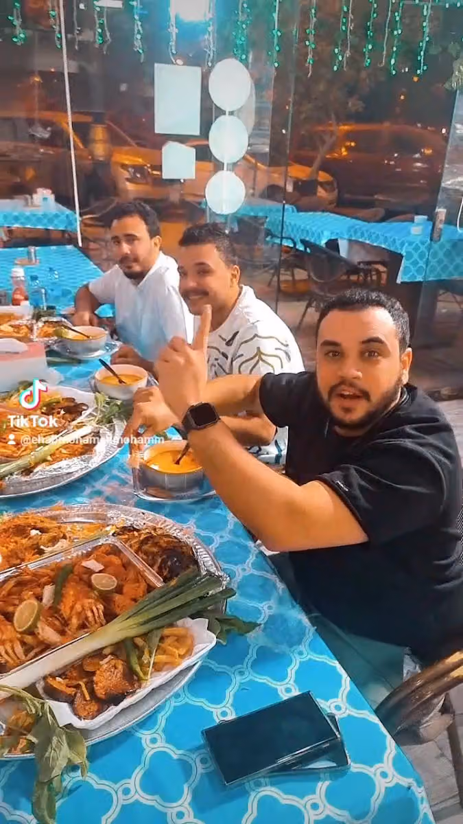 مطعم أسماك بابا المجال للمأكولات البحرية