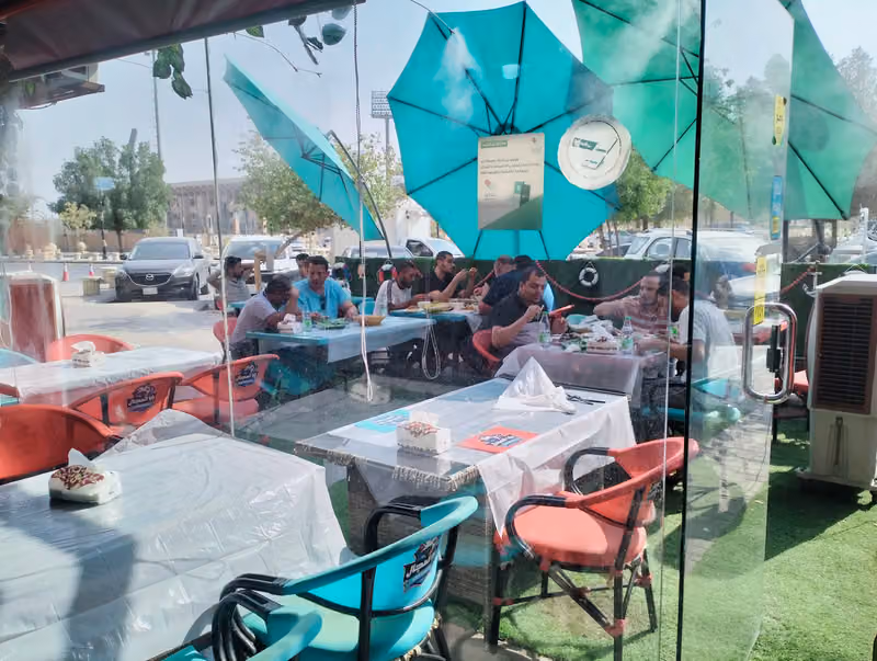 مطعم أسماك بابا المجال للمأكولات البحرية