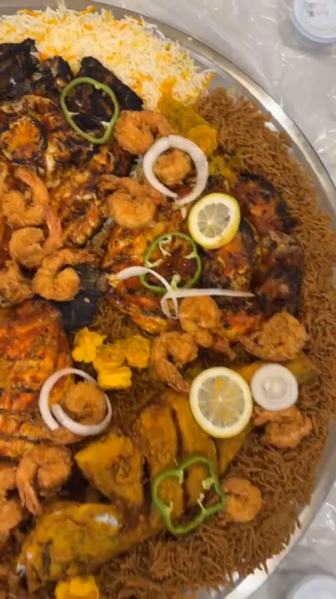 مطعم عيال بحر (بحر عشرين) للمأكولات البحرية
