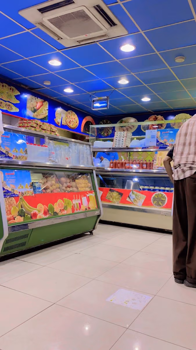 مطعم عين الخبير للوجبات السريعة