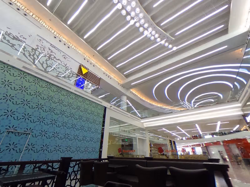 مطعم أزال اليمني