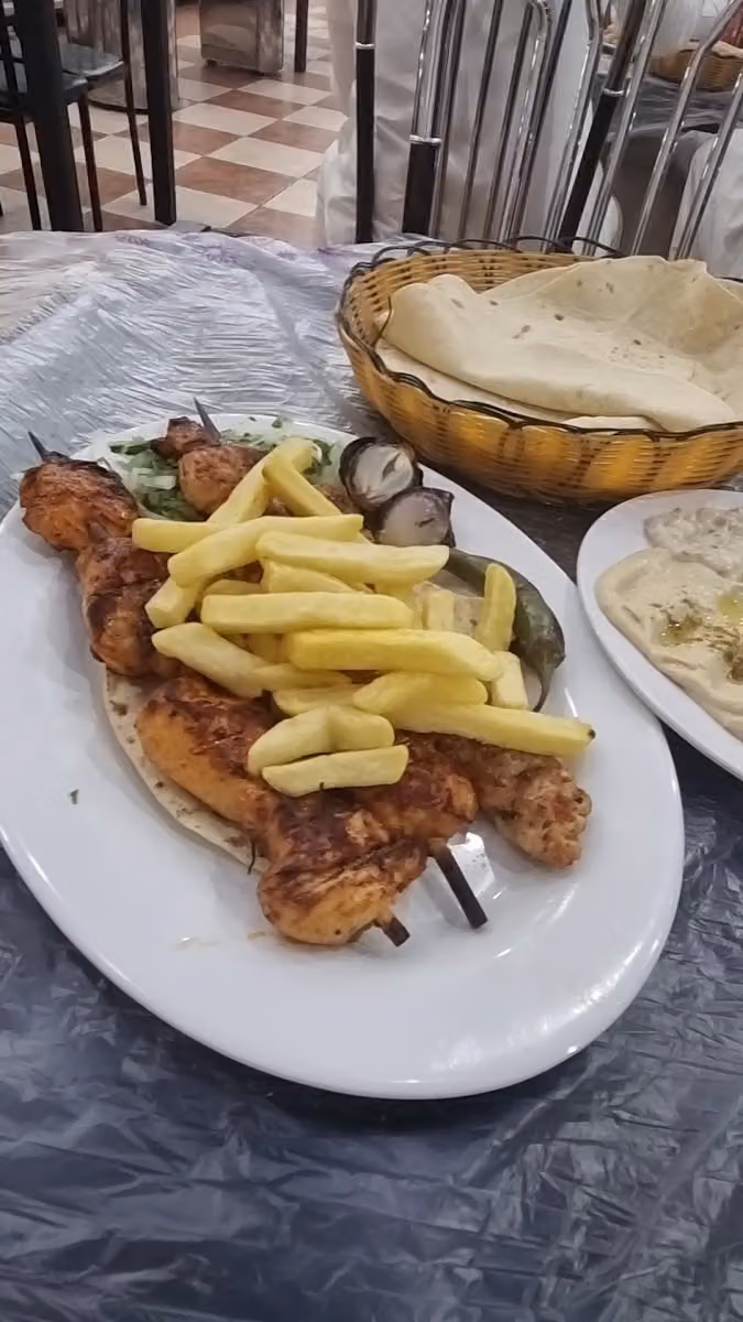مطعم بابا غنوج