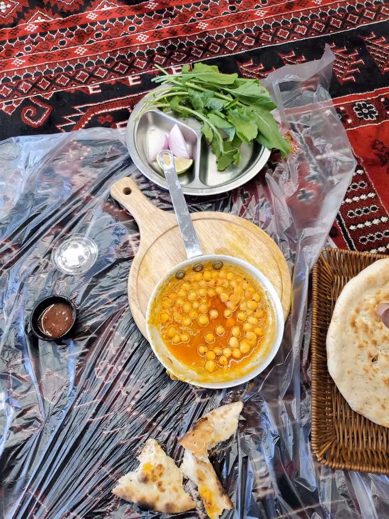 مطعم بخاري