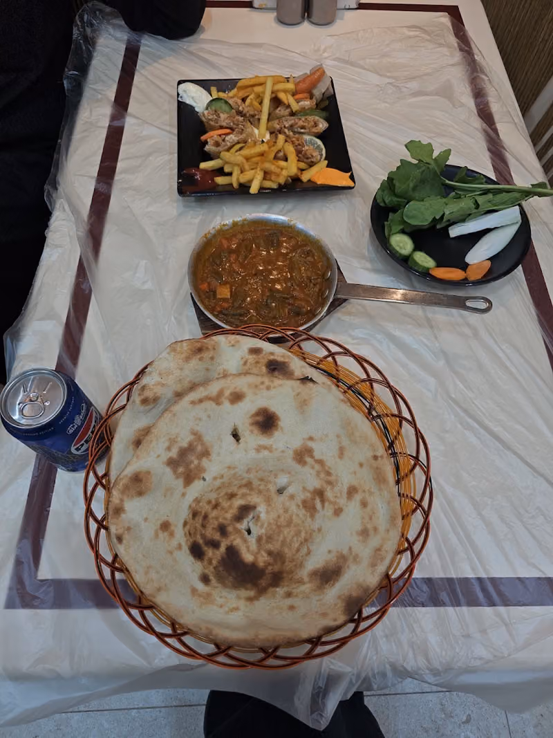 مطعم بخاري كوثر حي النرجس فرع انس بن مالك
