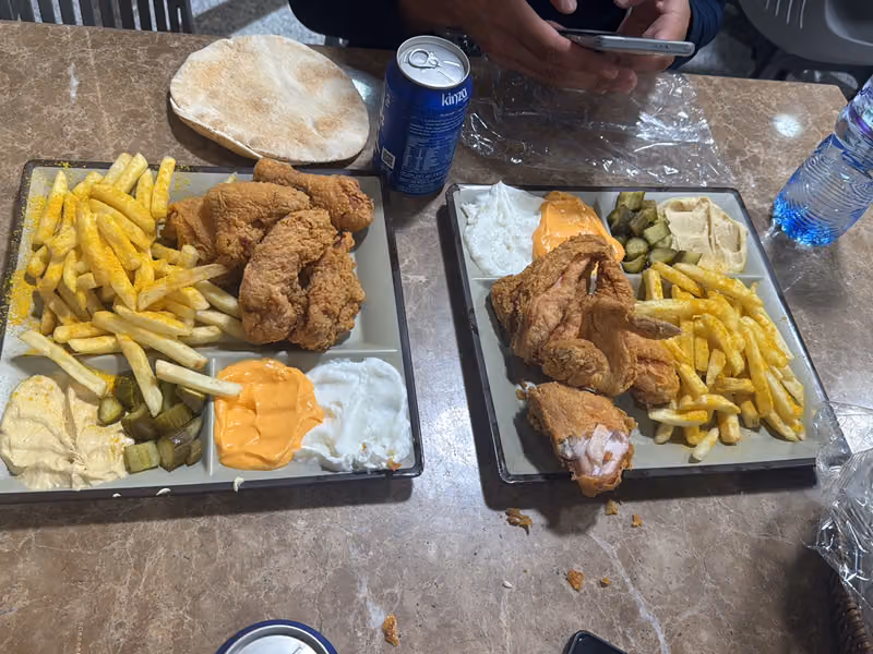 مطعم برج الفطيرة الدمشقية