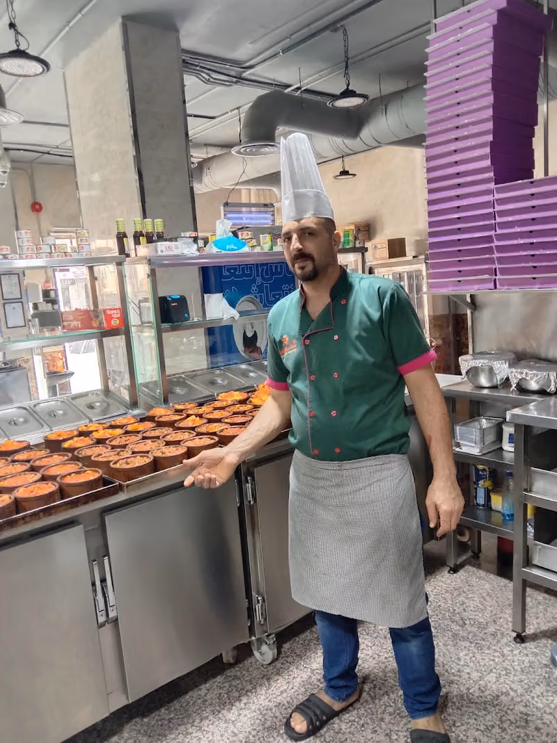 مطعم برنس القاهرة لتقديم الوجبات