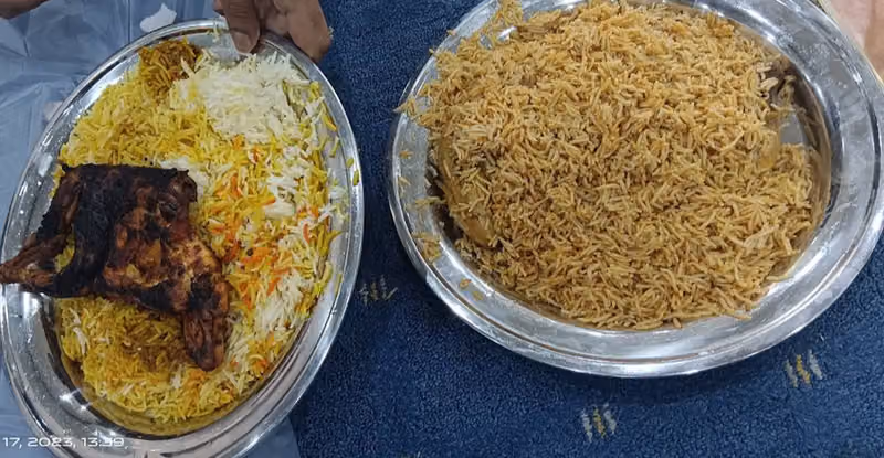 مطعم بوابة اليمن للاكلات الشعبيه