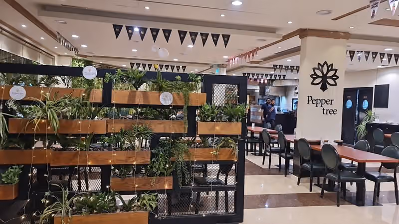 مطعم بيبر تري