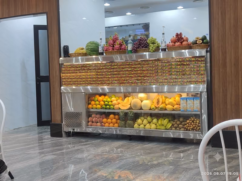 مطعم بيت البحيرة