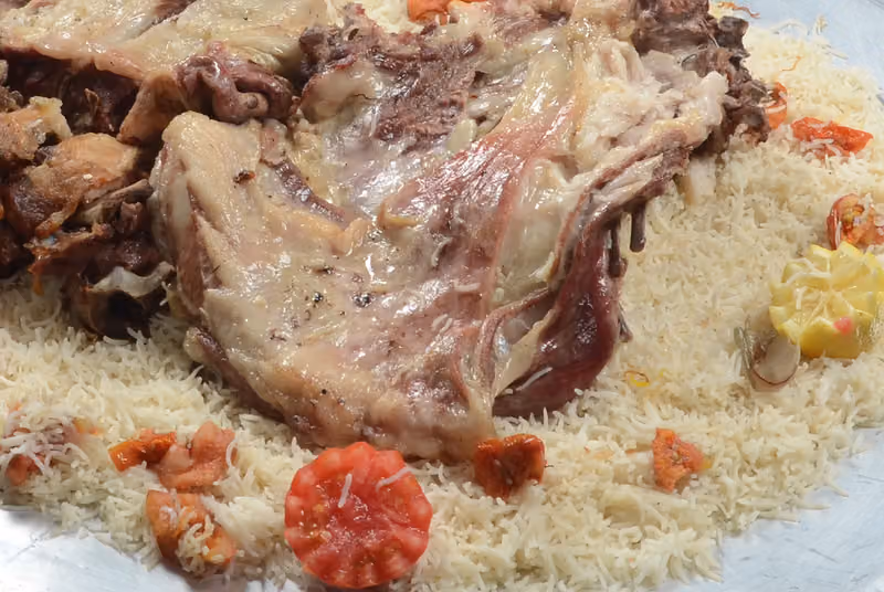 مطعم بيت الديوان للأكلات الشعبية