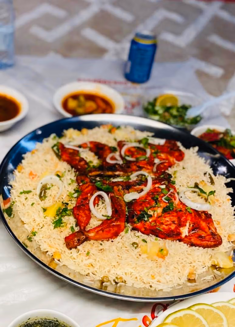 مطعم بيت المدار البخاري