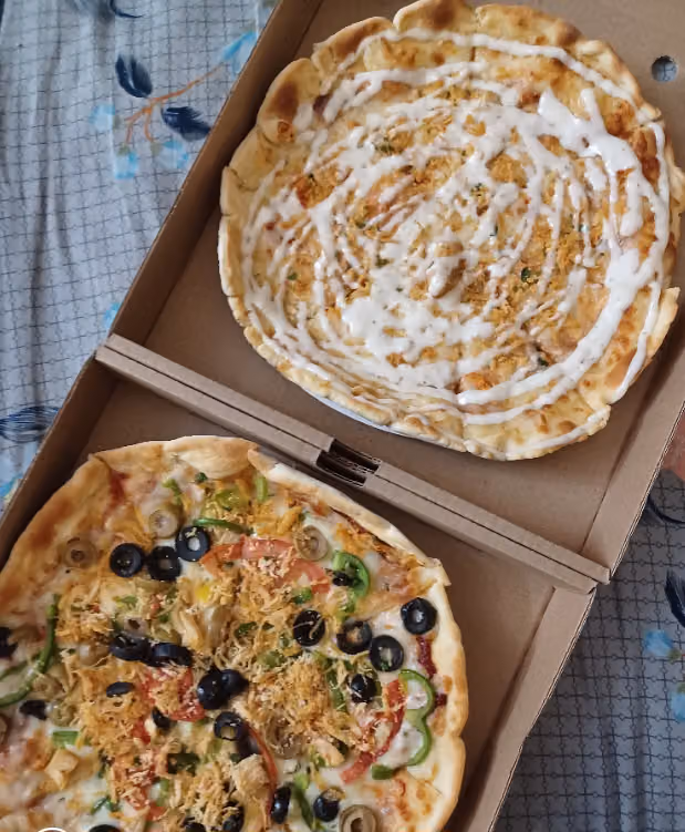 مطعم بيتزانا