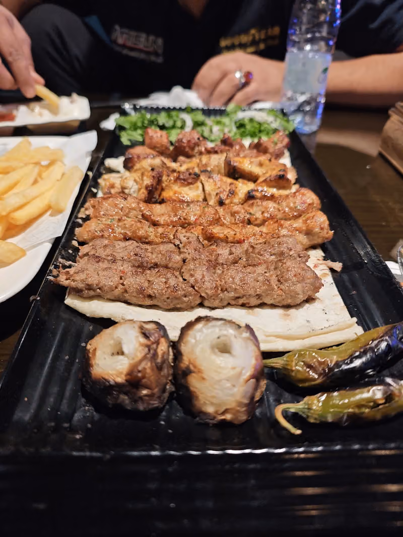 مطعم بيوت الشام اليرموك