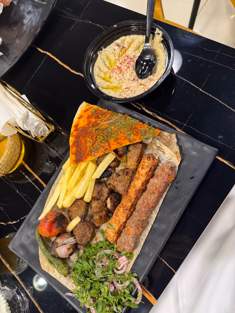 مطعم ذهب الشام Dahab Al-Sham Resturant