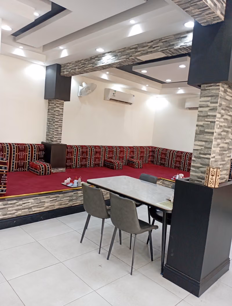 مطعم ذوق العالي البخاري