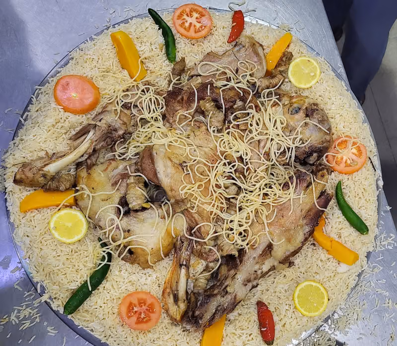 مطعم ذوق الجاهز