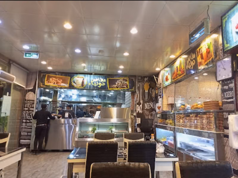 مطعم دونياء الحزم