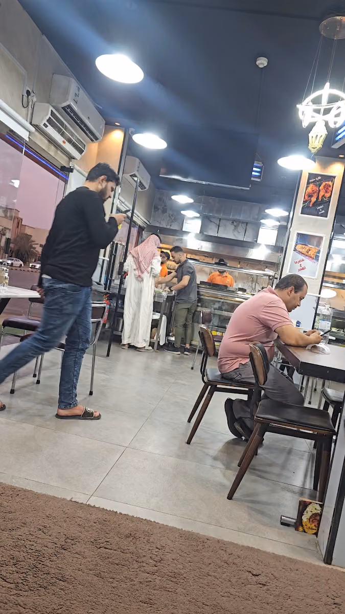 مطعم فكره حلوه
