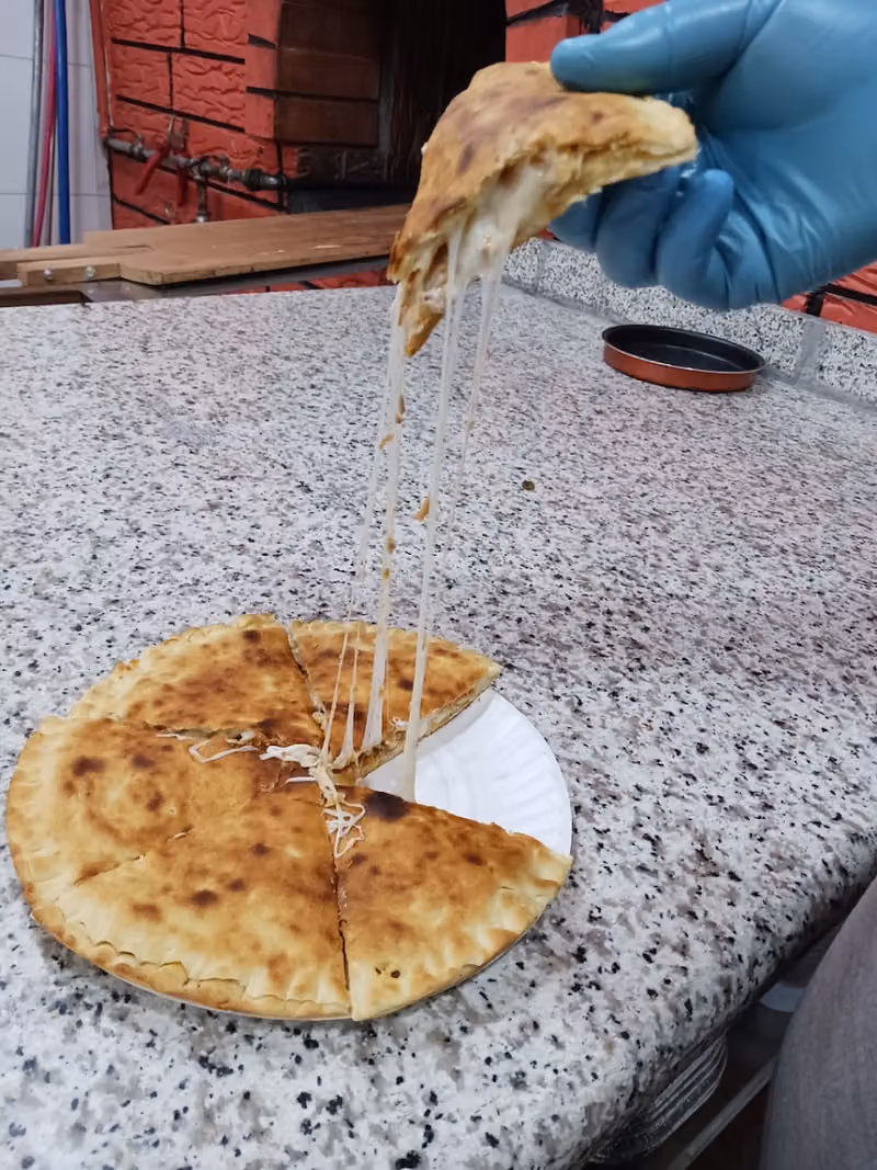 مطعم فطيرة ضيعتنا