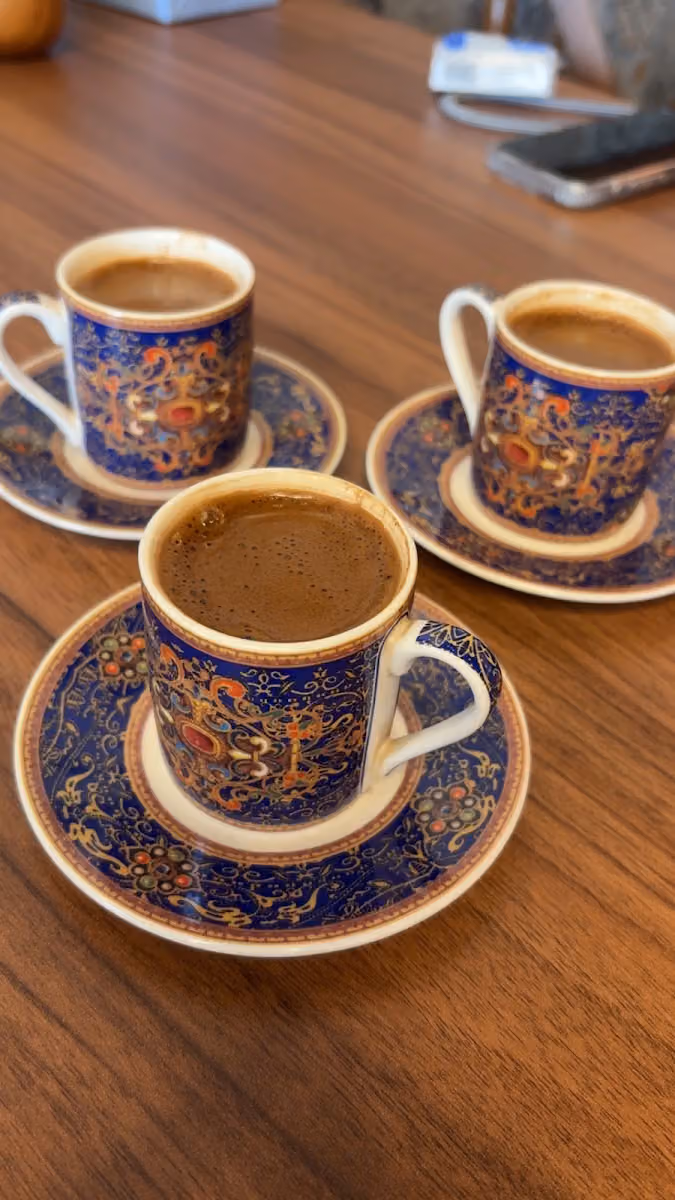 مطعم جليا