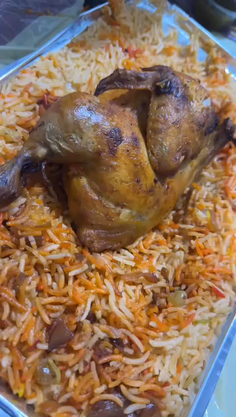 مطعم كبسة الطاهي المميزه