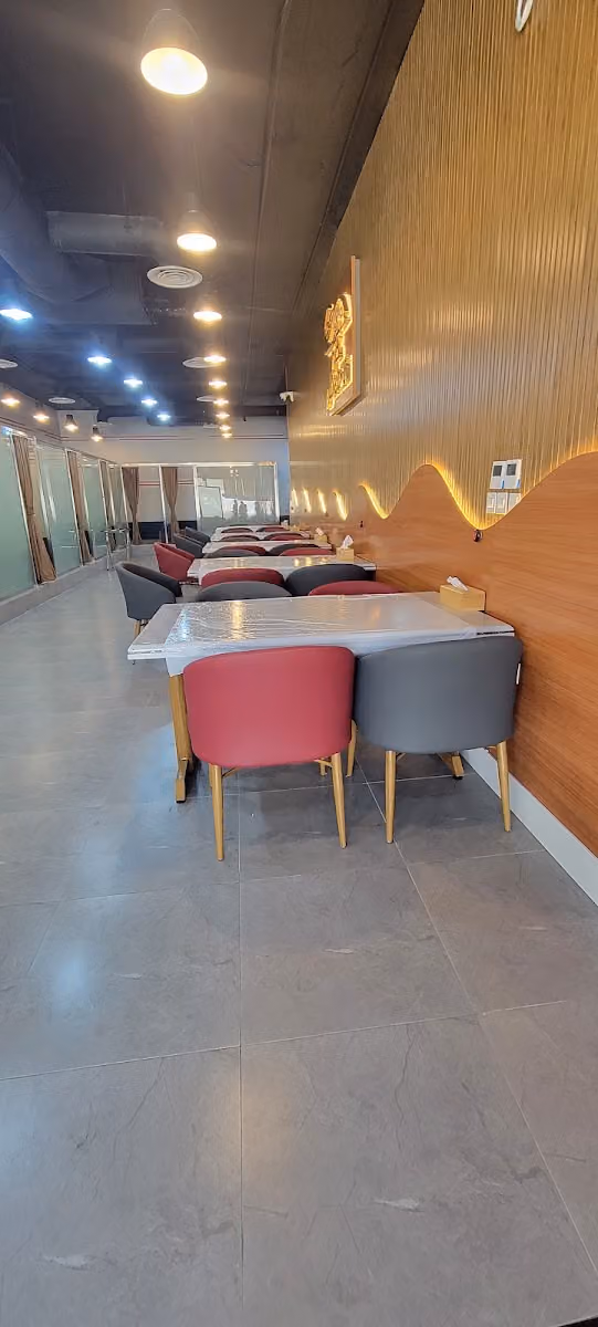 مطعم كنوز اسماك التنور