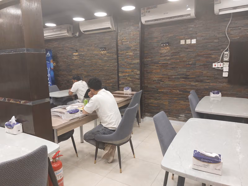 مطعم كرم حمص