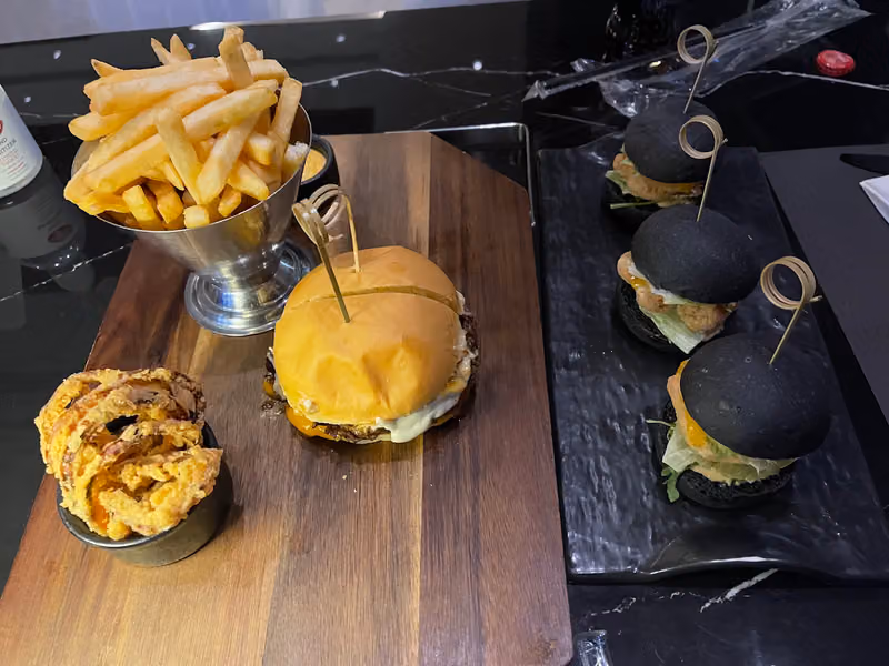 مطعم لاسير LASERE Restaurant