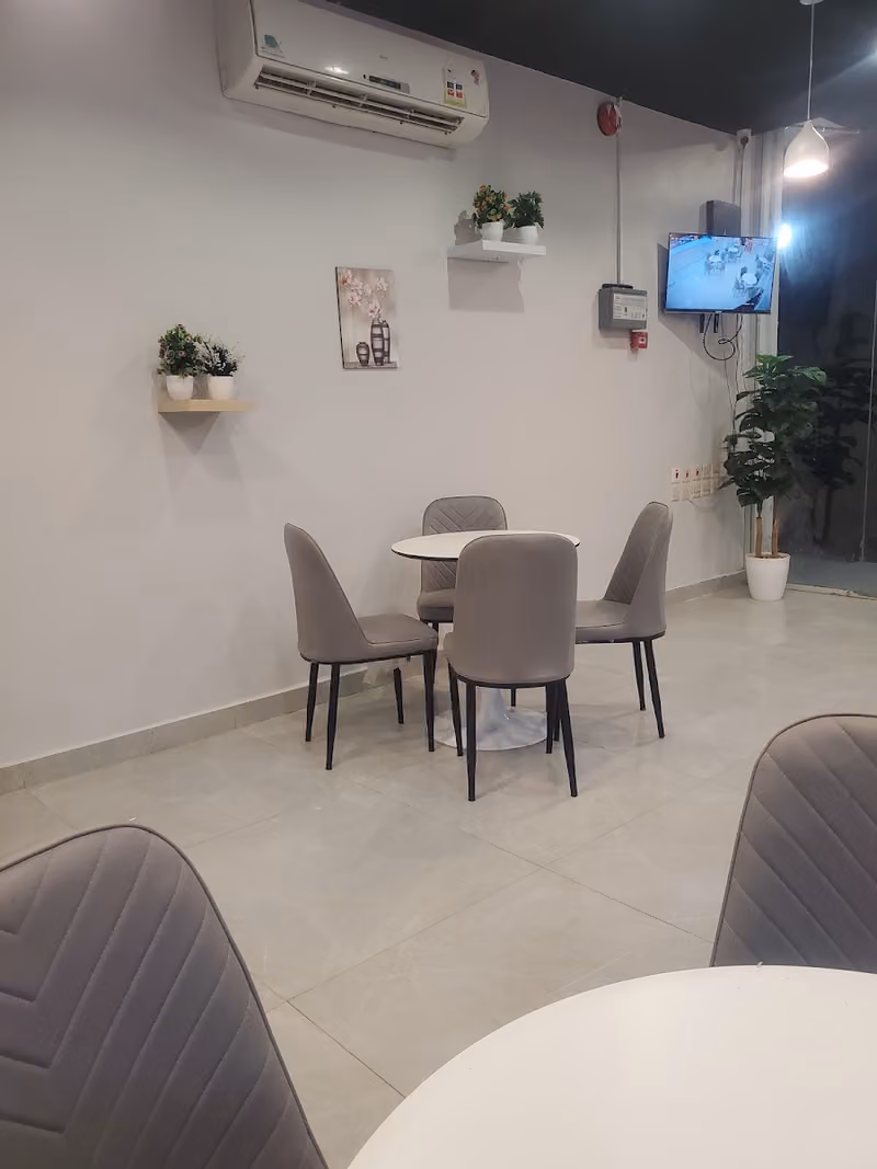 مطعم لذيذ