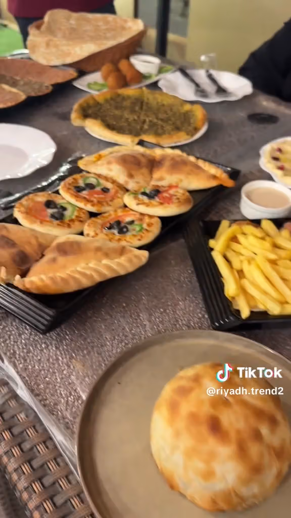 مطعم لحظات شامية