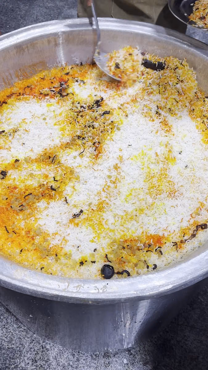 مطعم للأكلات الشعبية