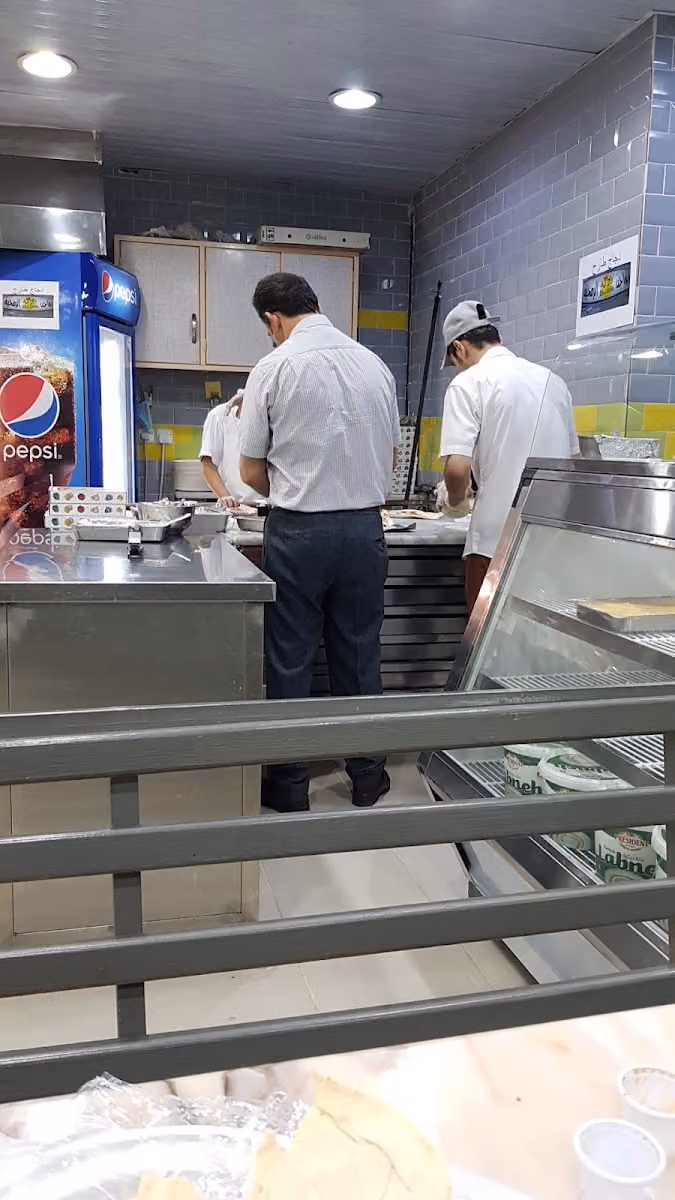 مطعم لقمة معلم _ Restaurant Lqmat Moalm