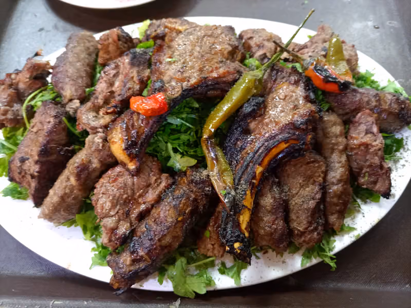 مطعم ليالي القاهرة