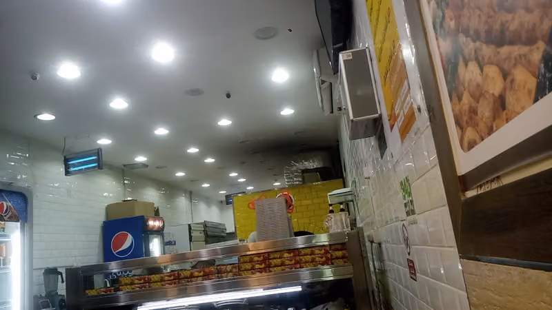 مطعم معلم كرم للوجبات السريعه