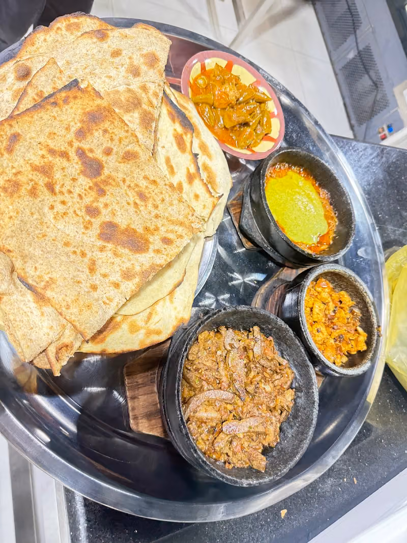مطعم مضغوط بساتين الرياحين