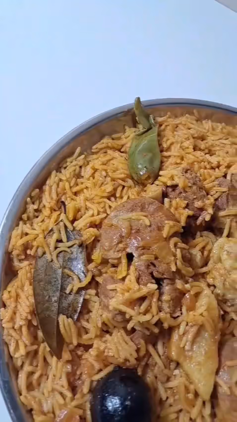 مطعم مضغوط شادوف